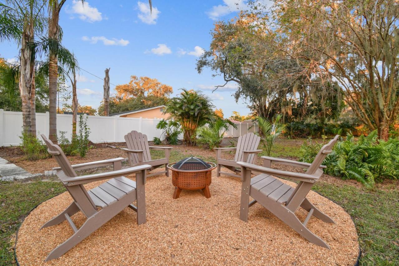 Plush Sheets, Games!, Huge Backyard, Massage Chair Tampa Eksteriør bilde