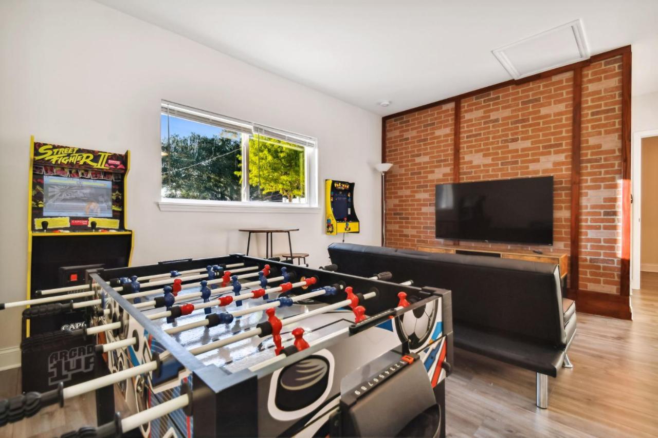 Plush Sheets, Games!, Huge Backyard, Massage Chair Tampa Eksteriør bilde