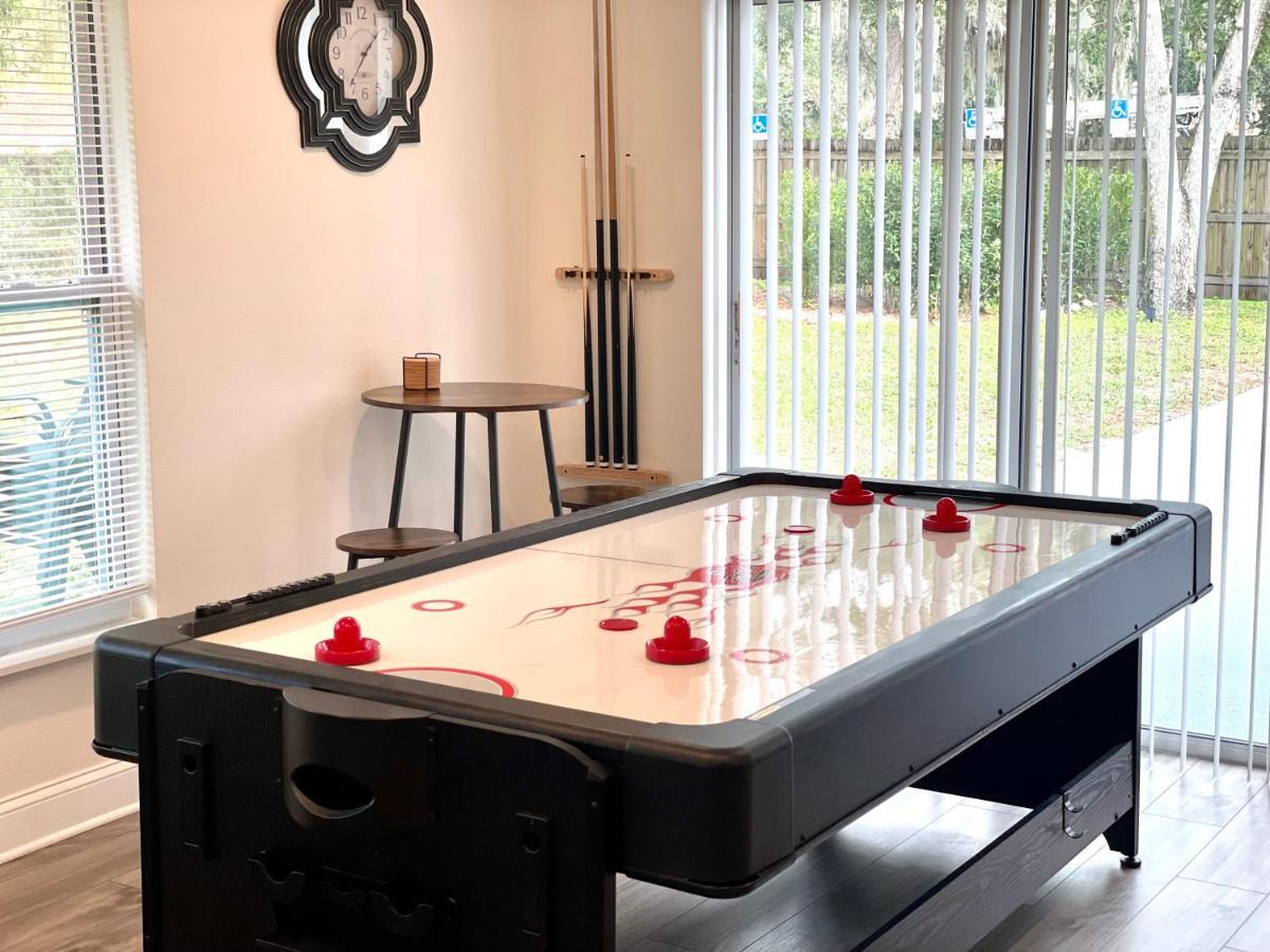 Plush Sheets, Games!, Huge Backyard, Massage Chair Tampa Eksteriør bilde