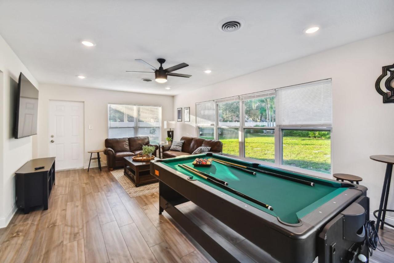 Plush Sheets, Games!, Huge Backyard, Massage Chair Tampa Eksteriør bilde